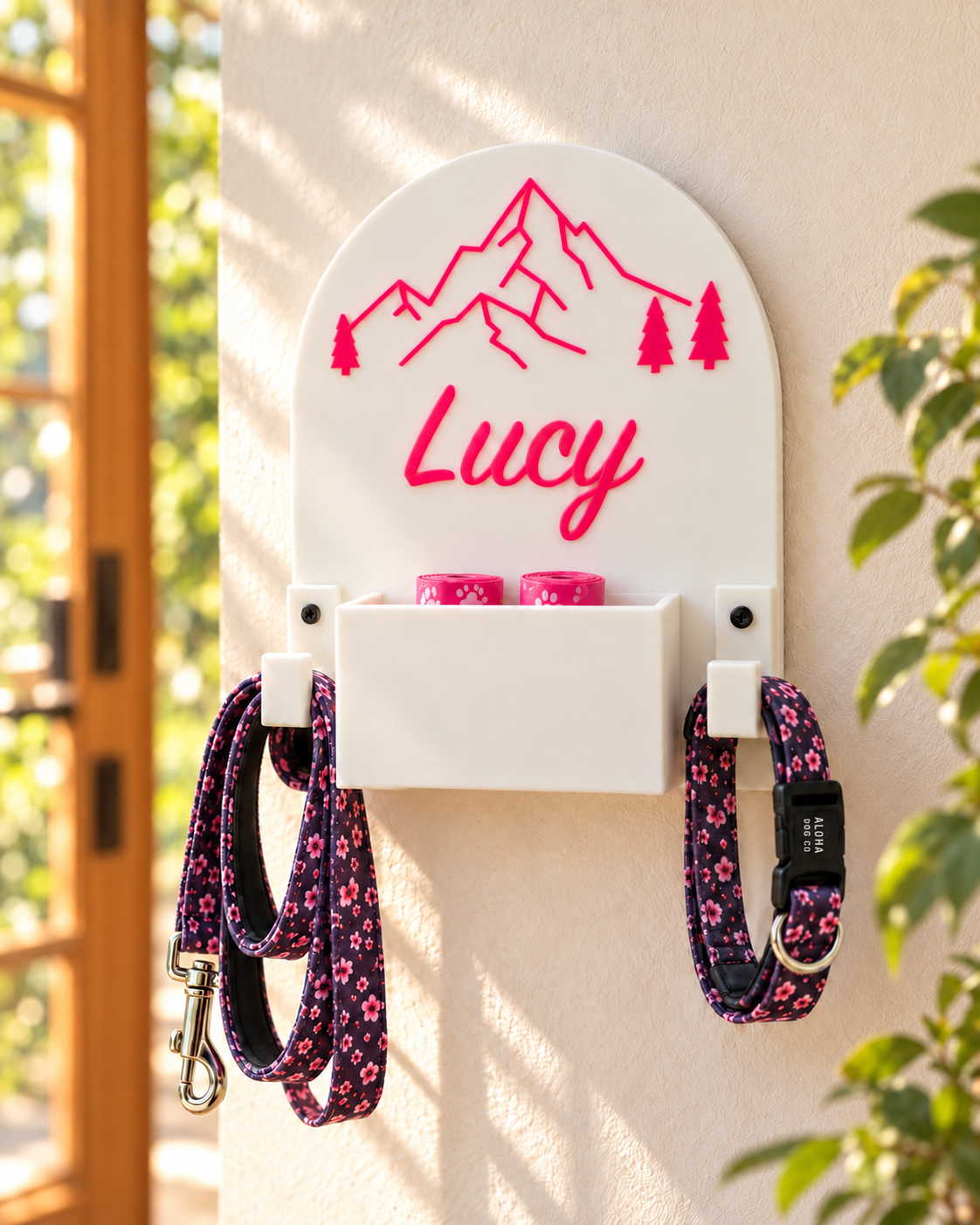 Adventure Leash Station